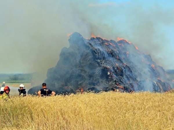 Poważny pożar w okolicach Sławy