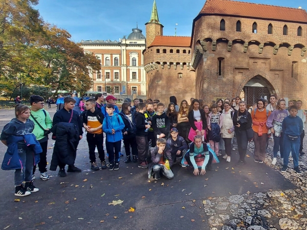 Uczniowie Happy House zwiedzają Małopolskę