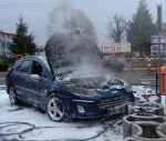 Pożar auta w centrum Sławy