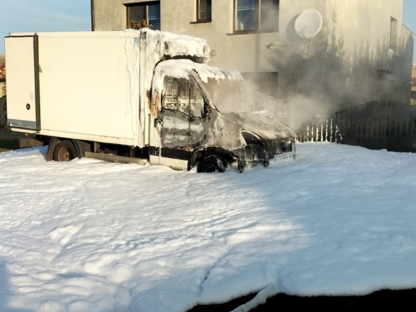 Pożar samochodu w Szreniawie